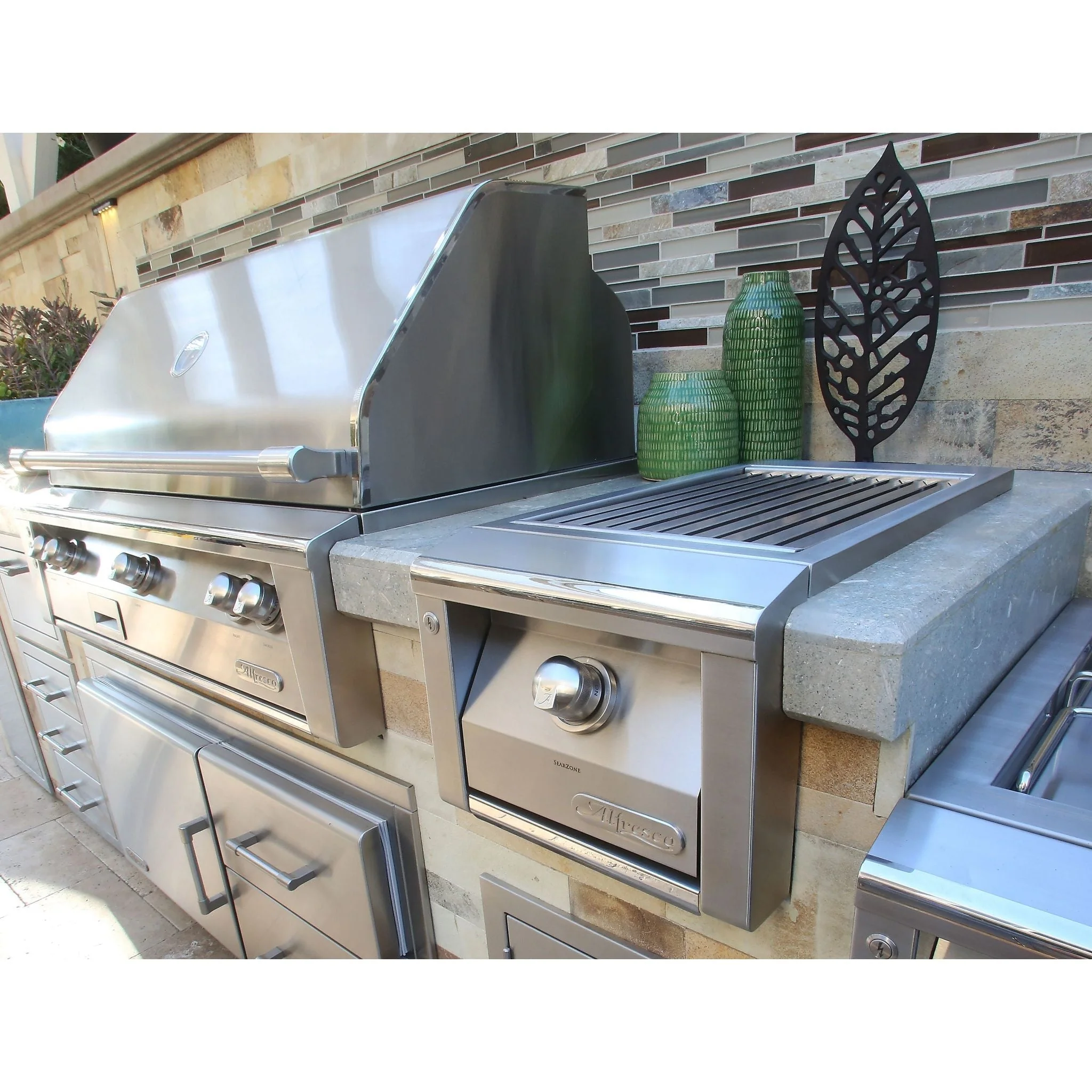 Alfresco 14" Traffic Yellow Gloss Liquid Propane Built-in SearZone Side Burner™ Unit - Image 4