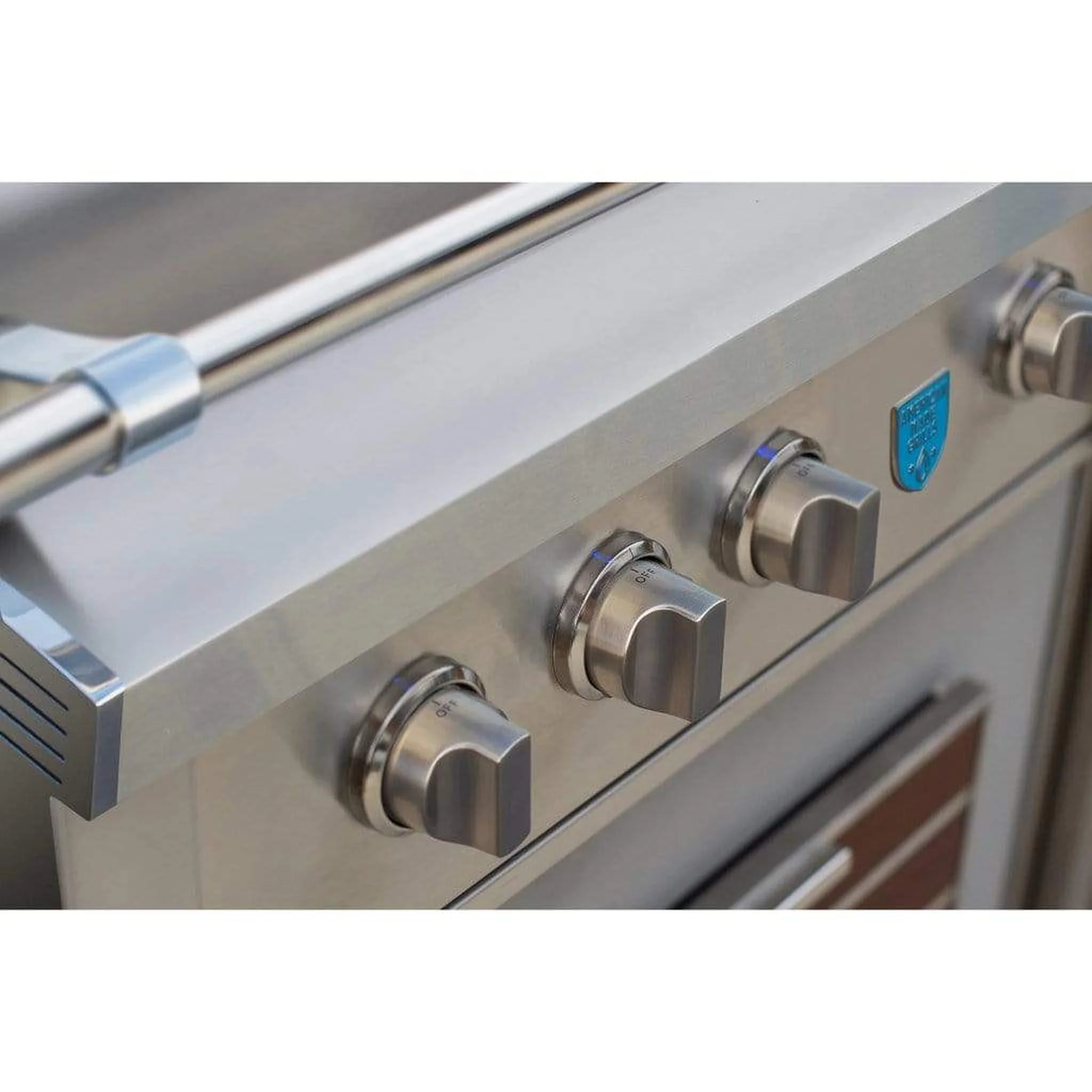American Made Grills by Summerset Estate Series 30" Built-In Gas Grill - Image 3