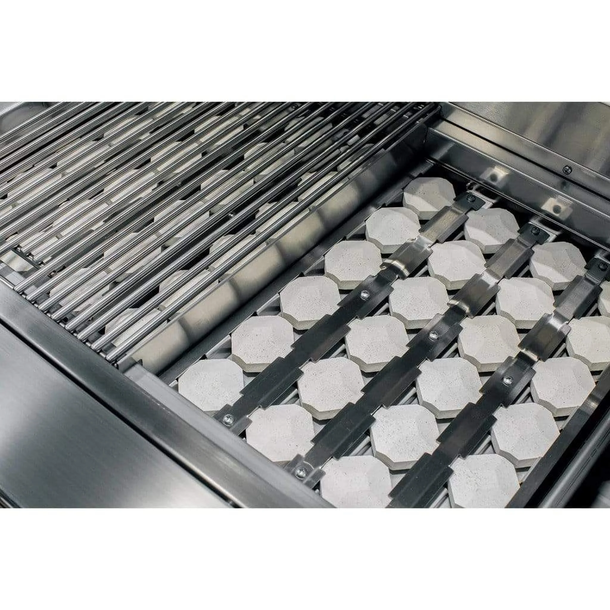 American Made Grills by Summerset Estate Series 30" Built-In Gas Grill - Image 5