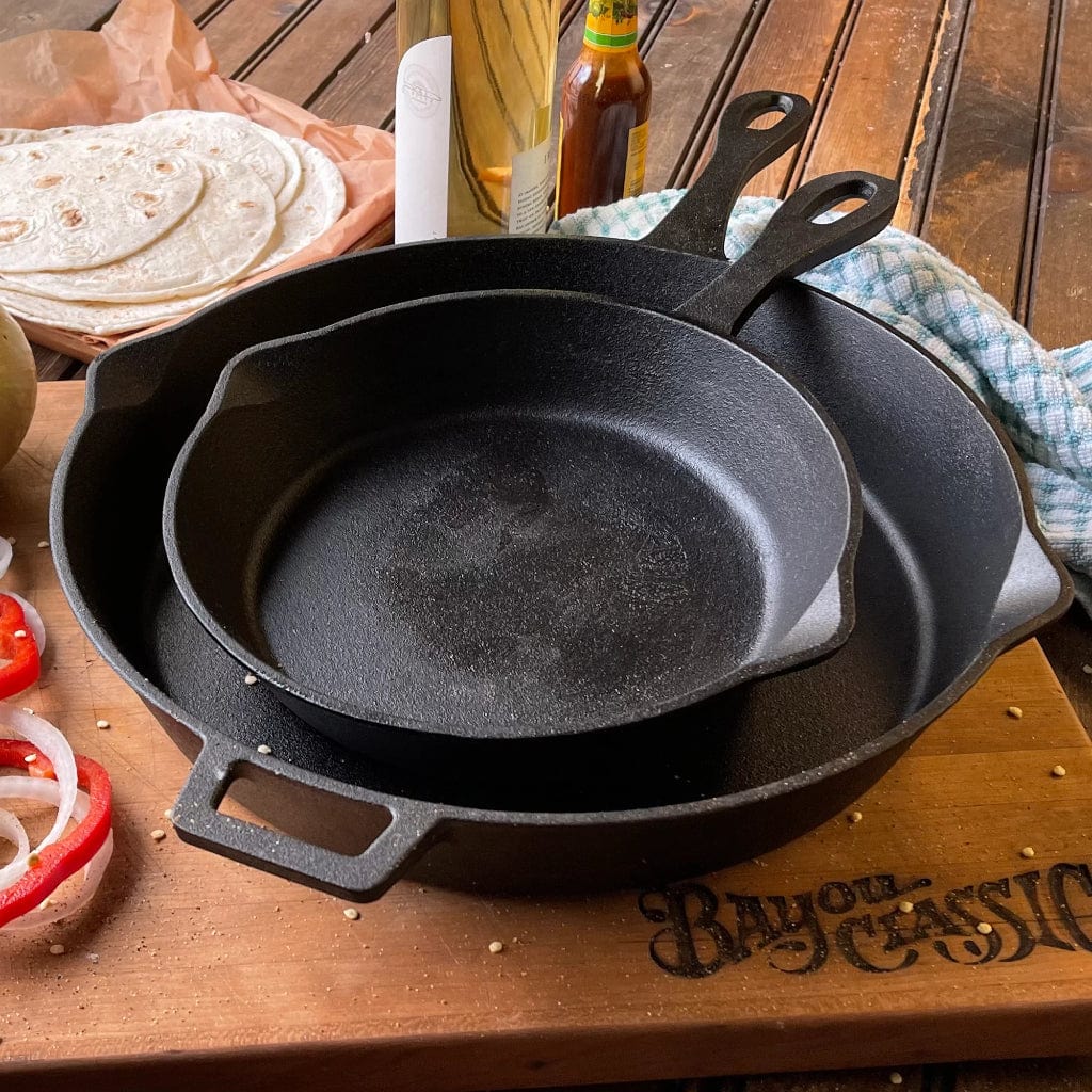 Bayou Classic 14" 2-Piece Cast Iron Skillet Set - Image 4