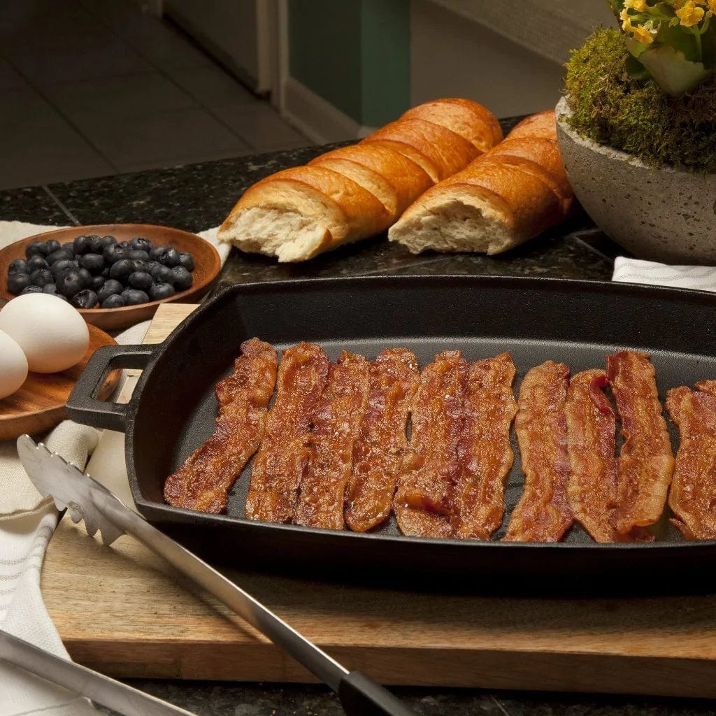 Bayou Classic 14" Cast Iron Shallow Pan - Image 4