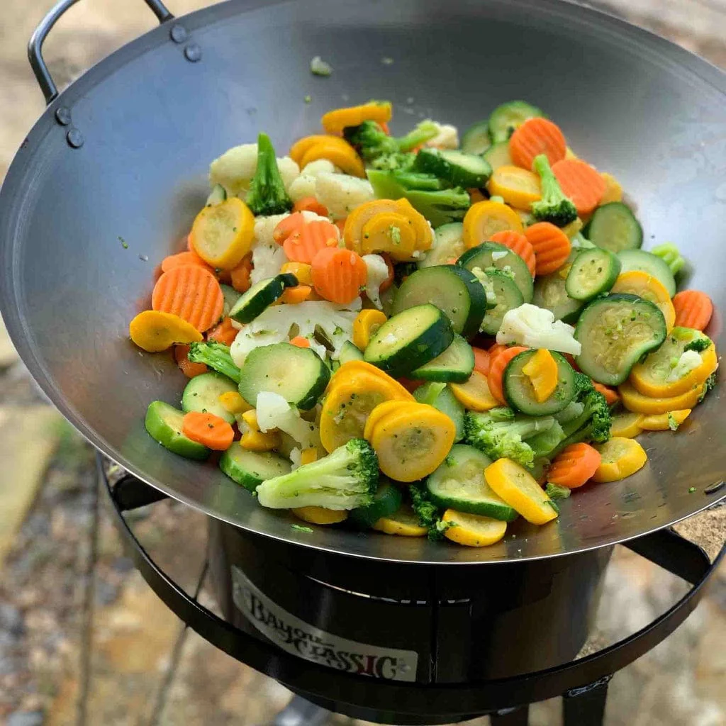 Bayou Classic 15" Carbon Steel Flat Bottom Wok - Image 3