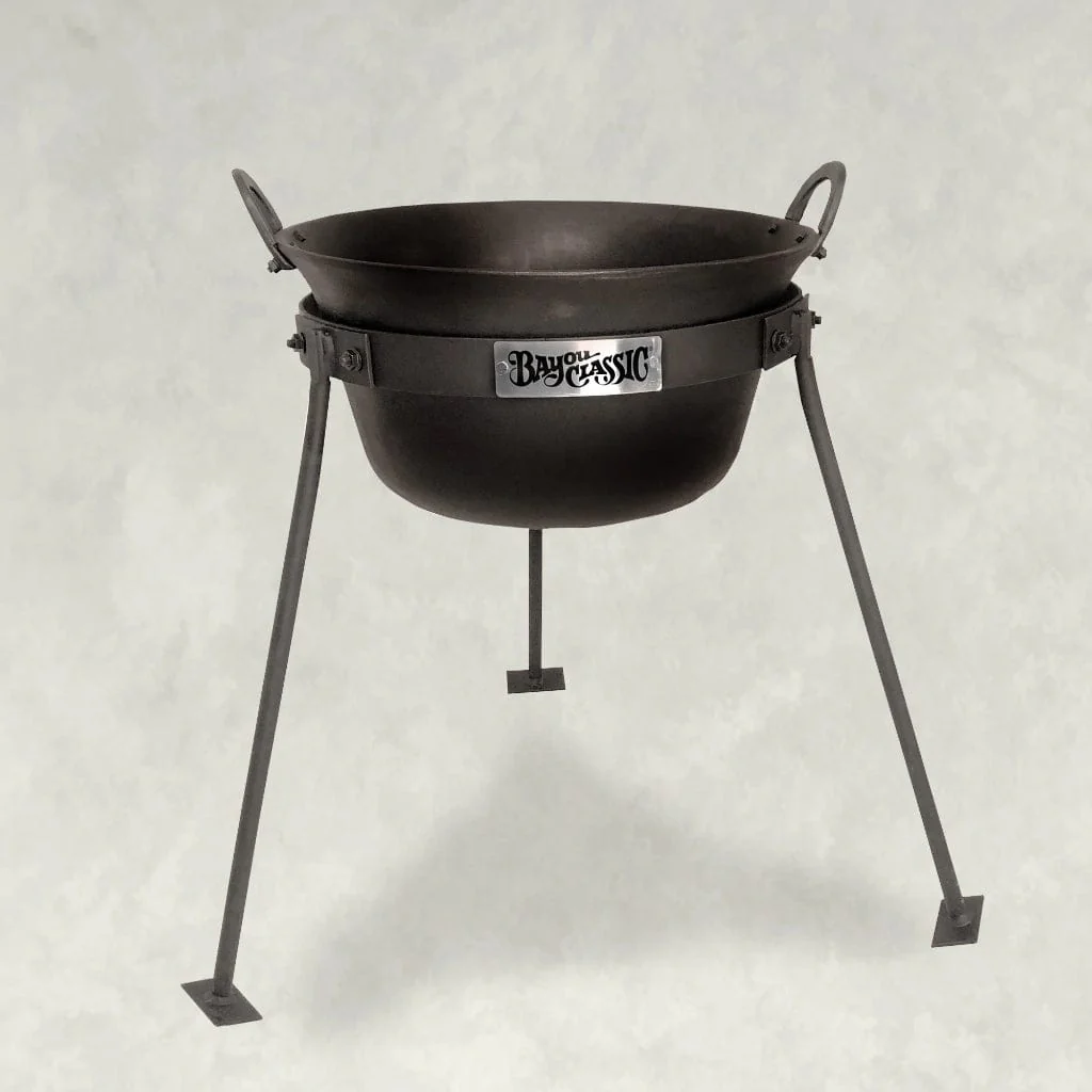 Bayou Classic 20-Quart Cast Iron Gypsy Pot/Kettle w/ Stand - Image 2