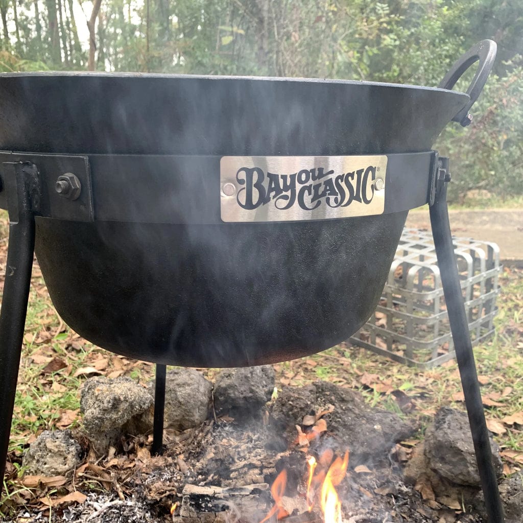Bayou Classic 20-Quart Cast Iron Gypsy Pot/Kettle w/ Stand - Image 5