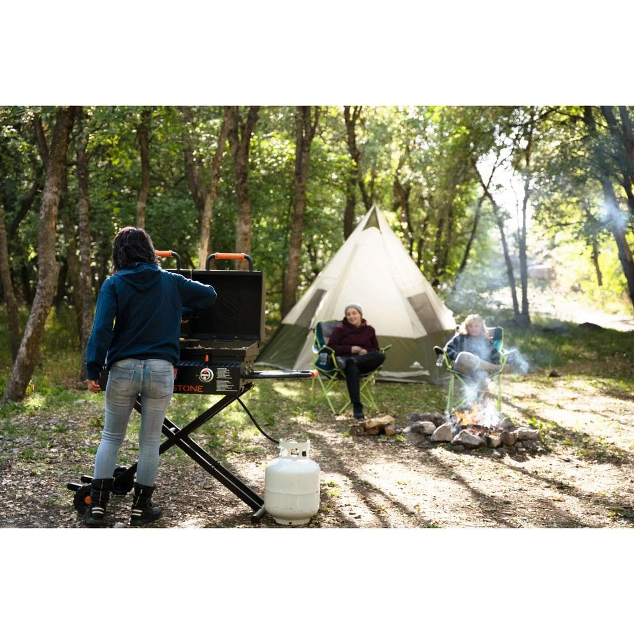 Blackstone 17" On The Go 3-IN-1 Propane Gas Tailgater Griddle / Grill Box and Burner - Image 12