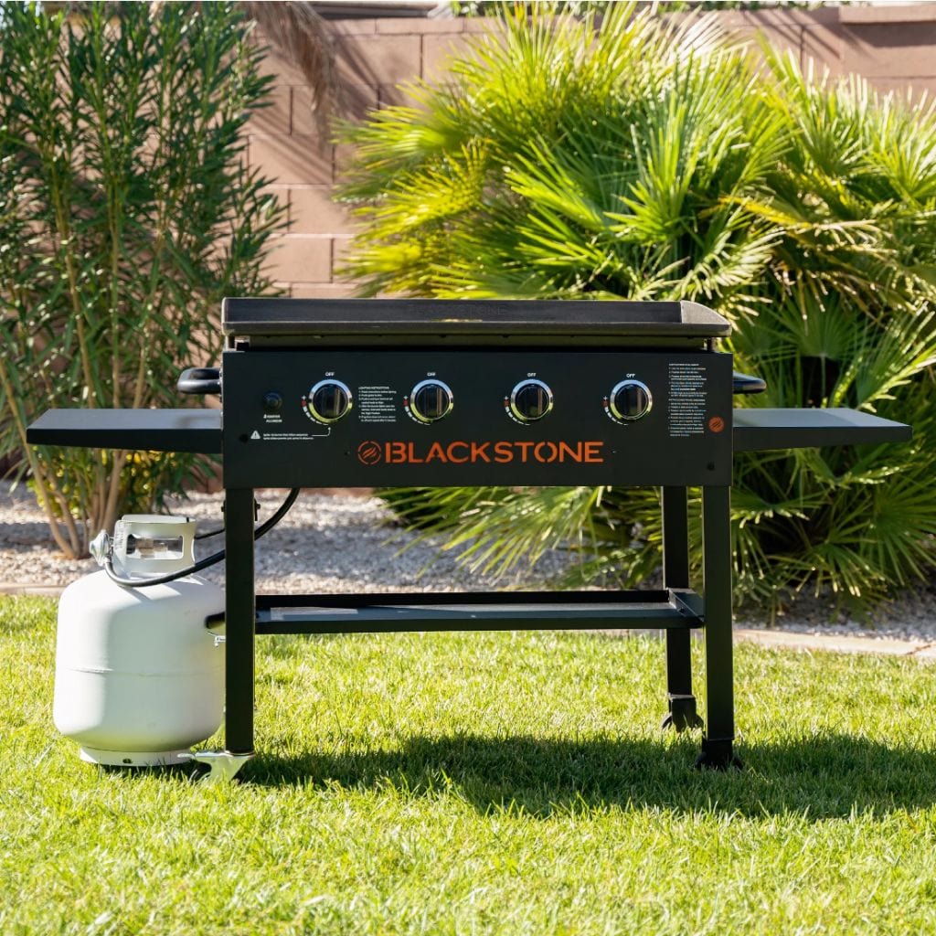 Blackstone 36" 4-Burner Propane Gas Griddle - Image 2