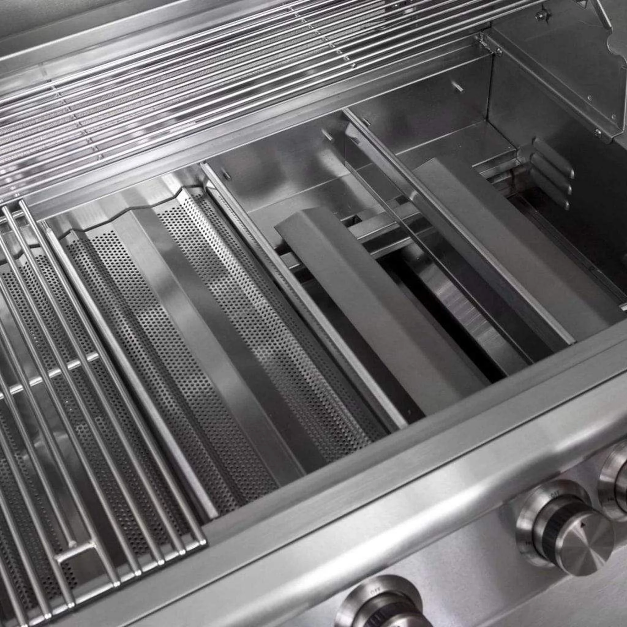 Blaze 32" 4-Burner Premium LTE Built-In Gas Grill with Rear Infrared Burner & Grill Lights - Image 13