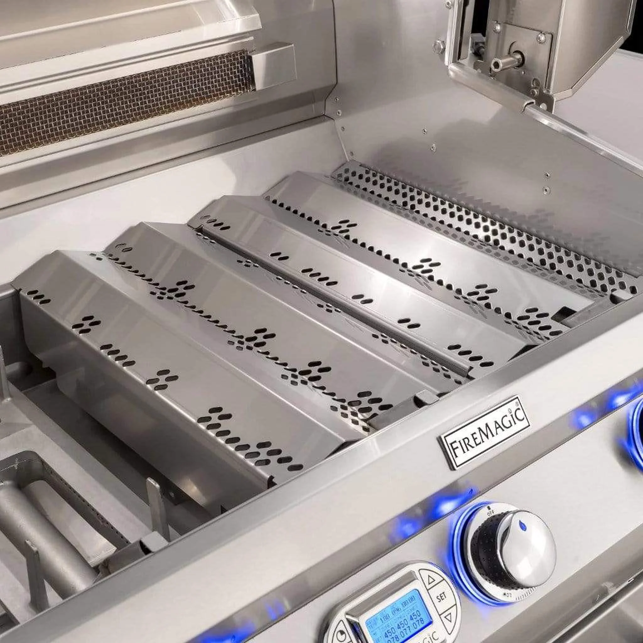 Fire Magic 48" 4-Burner Echelon Diamond E1060s Gas Grill w/ Single Side Burner, Rotisserie & Analog Thermometer - Image 3