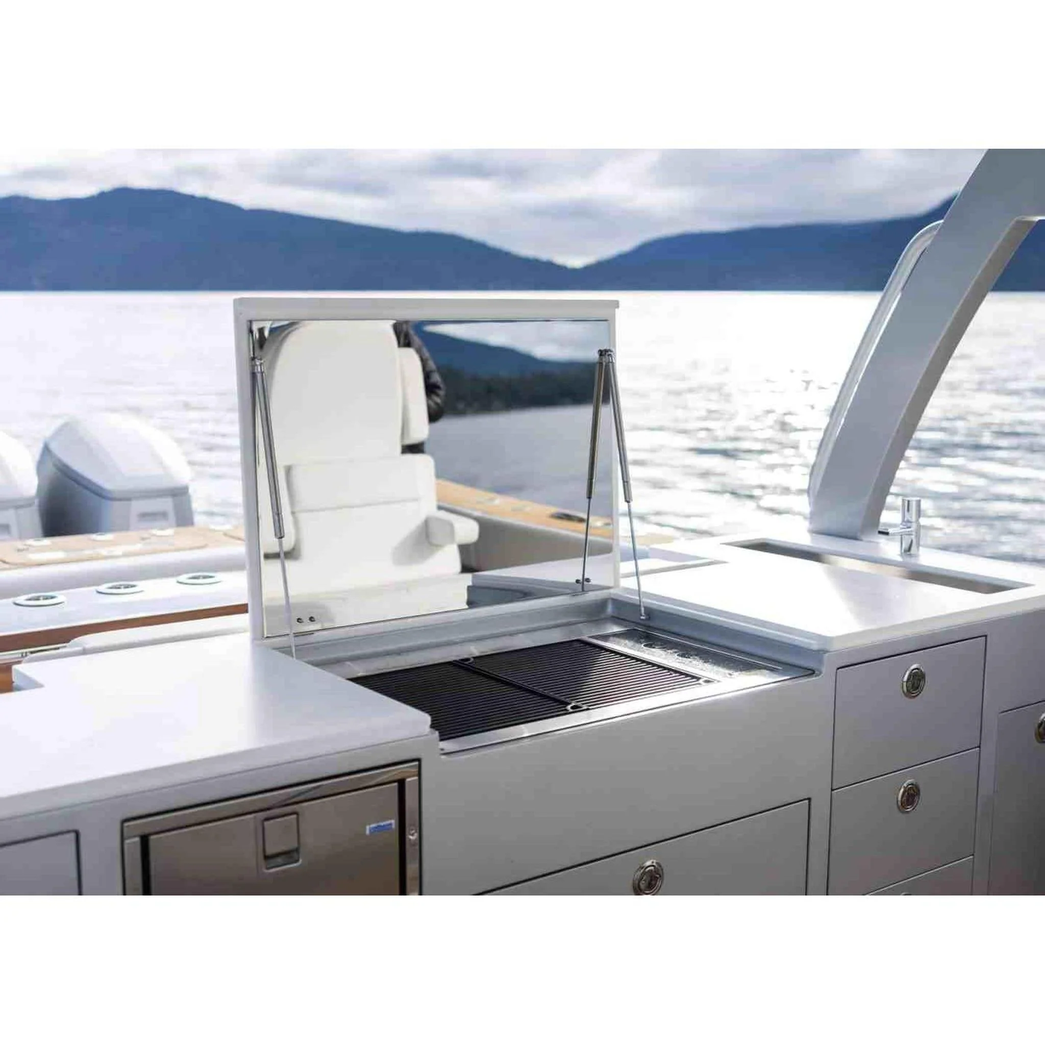 Kenyon Texan 30" 2-Burner Built-In No Lid 208V Electric Grill With Touch Control - Image 8