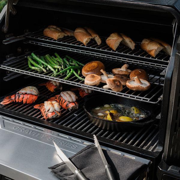 Masterbuilt Gravity Series XT 60" Digital Charcoal Grill and Smoker - Image 6