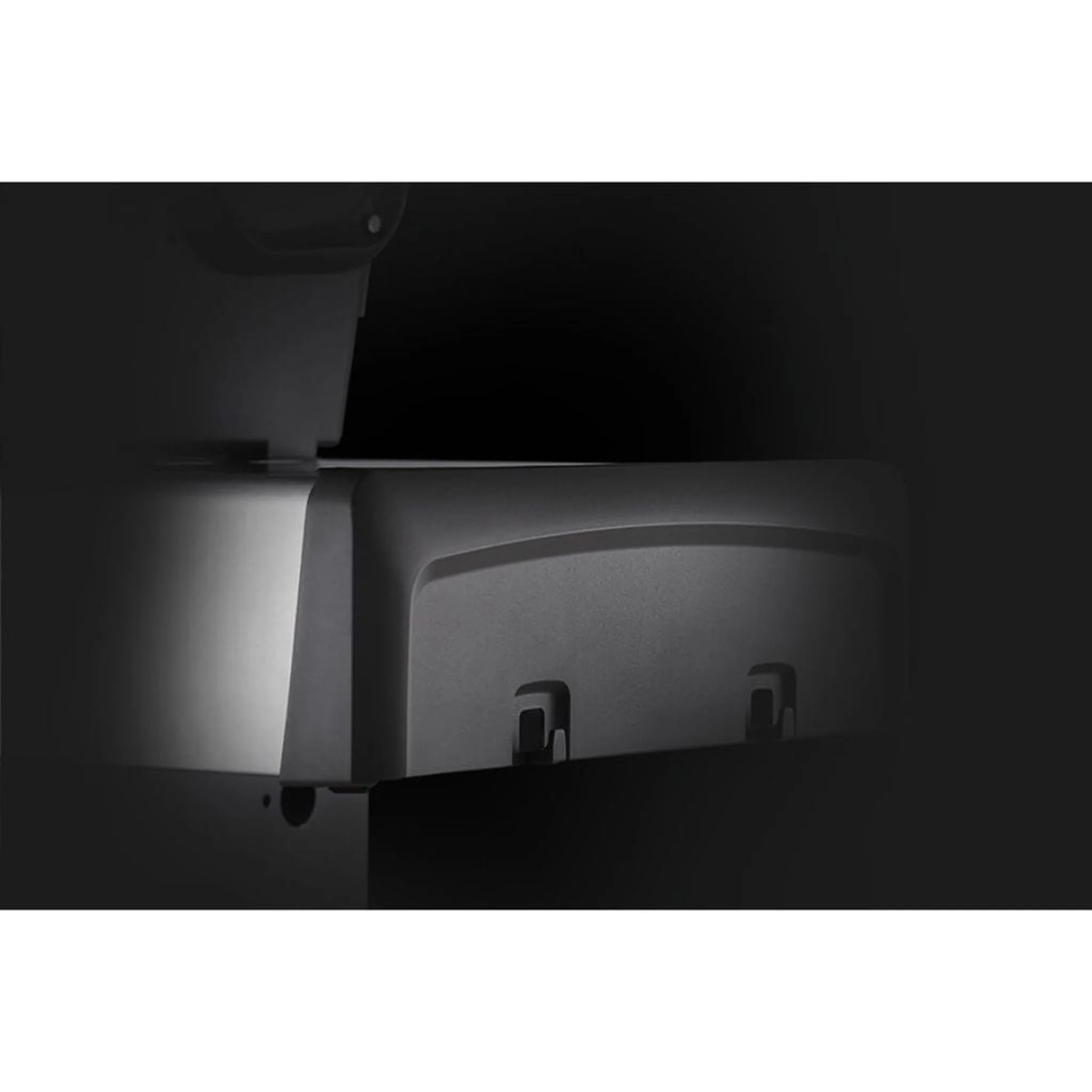 Napoleon 55" Rogue SE 425 RSIB Freestanding Gas Grill with Infrared Rear & Side Burners - Image 9