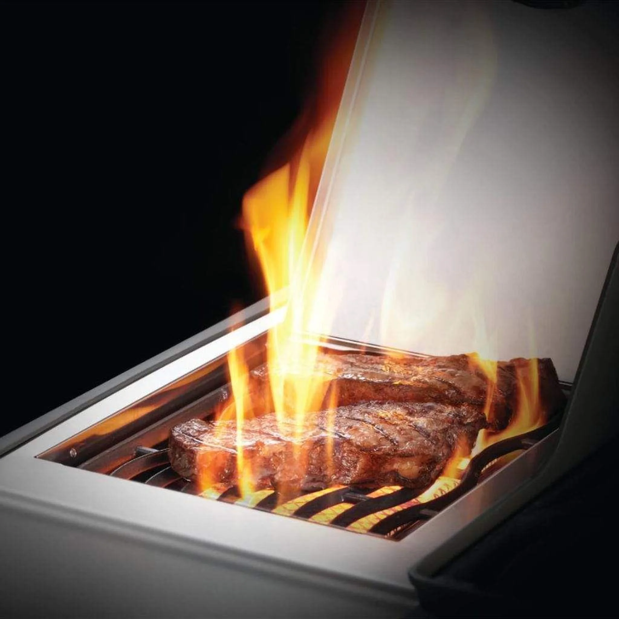 Napoleon 61" Rogue XT 525 SIB Gas Freestanding Grill - Image 9
