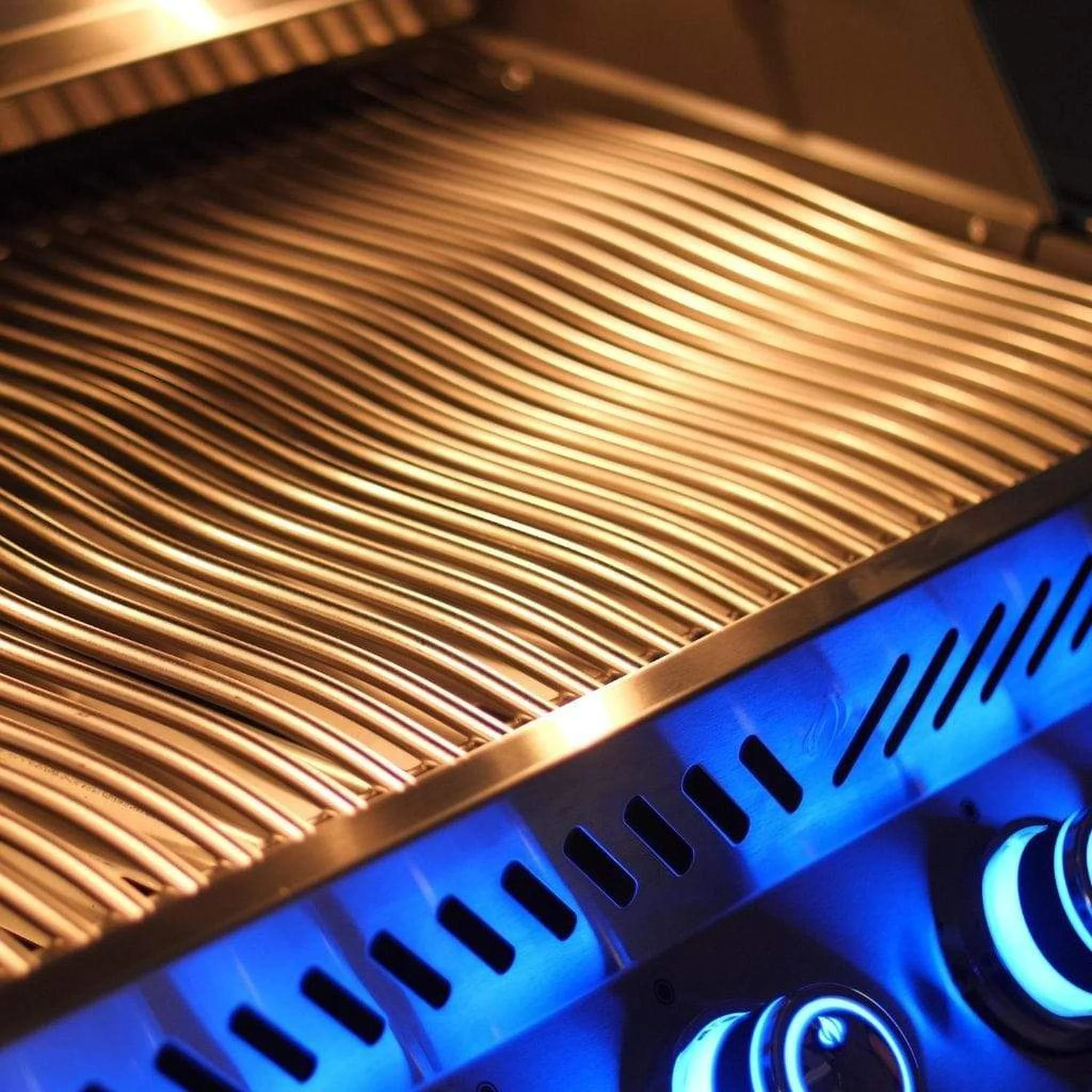 Napoleon Prestige PRO 825 56" Built-in Propane Gas Grill With Infrared Bottom and Rear Burners - Image 7
