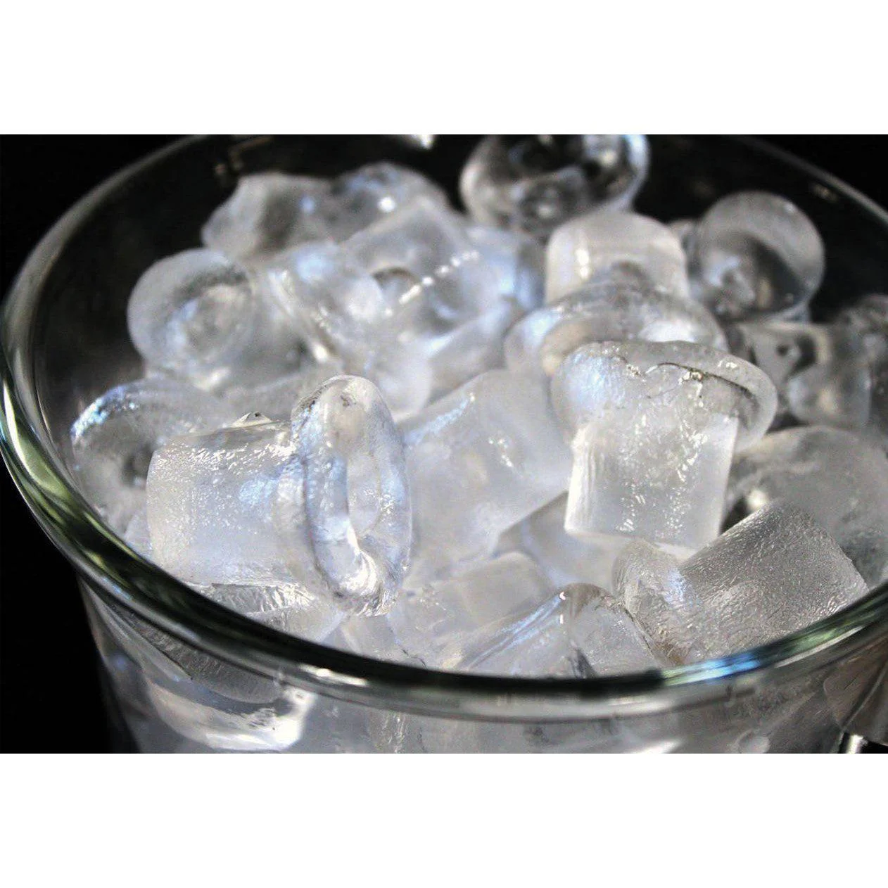 Perlick ADA Height 15" Compliant Clear Ice Maker with Stainless Steel Solid Door Hinge Right - Image 3