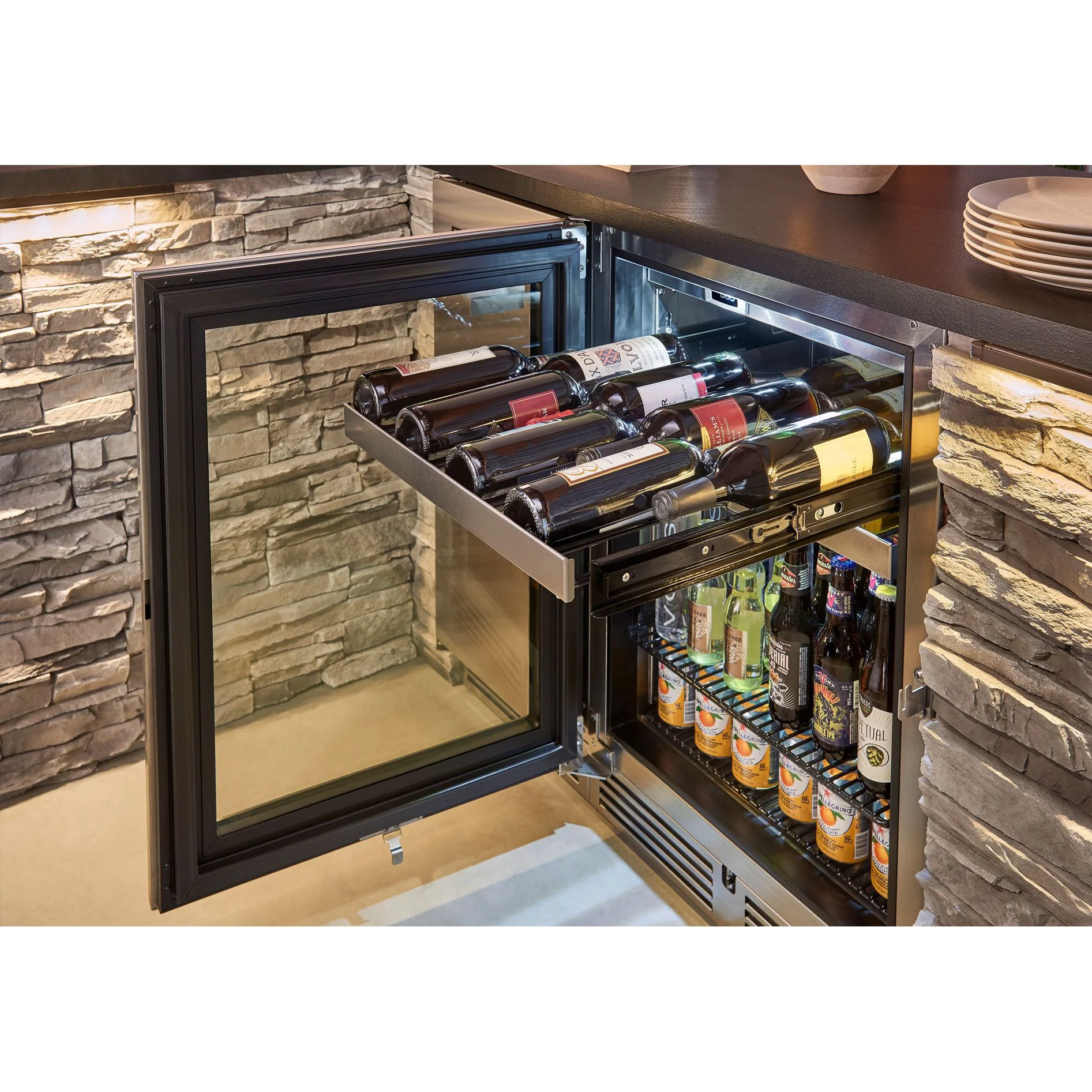 Perlick Signature Series 24" Outdoor Beverage Center with Fully Integrated Panel-Ready Glass Door Hinge Left with Lock - Image 3