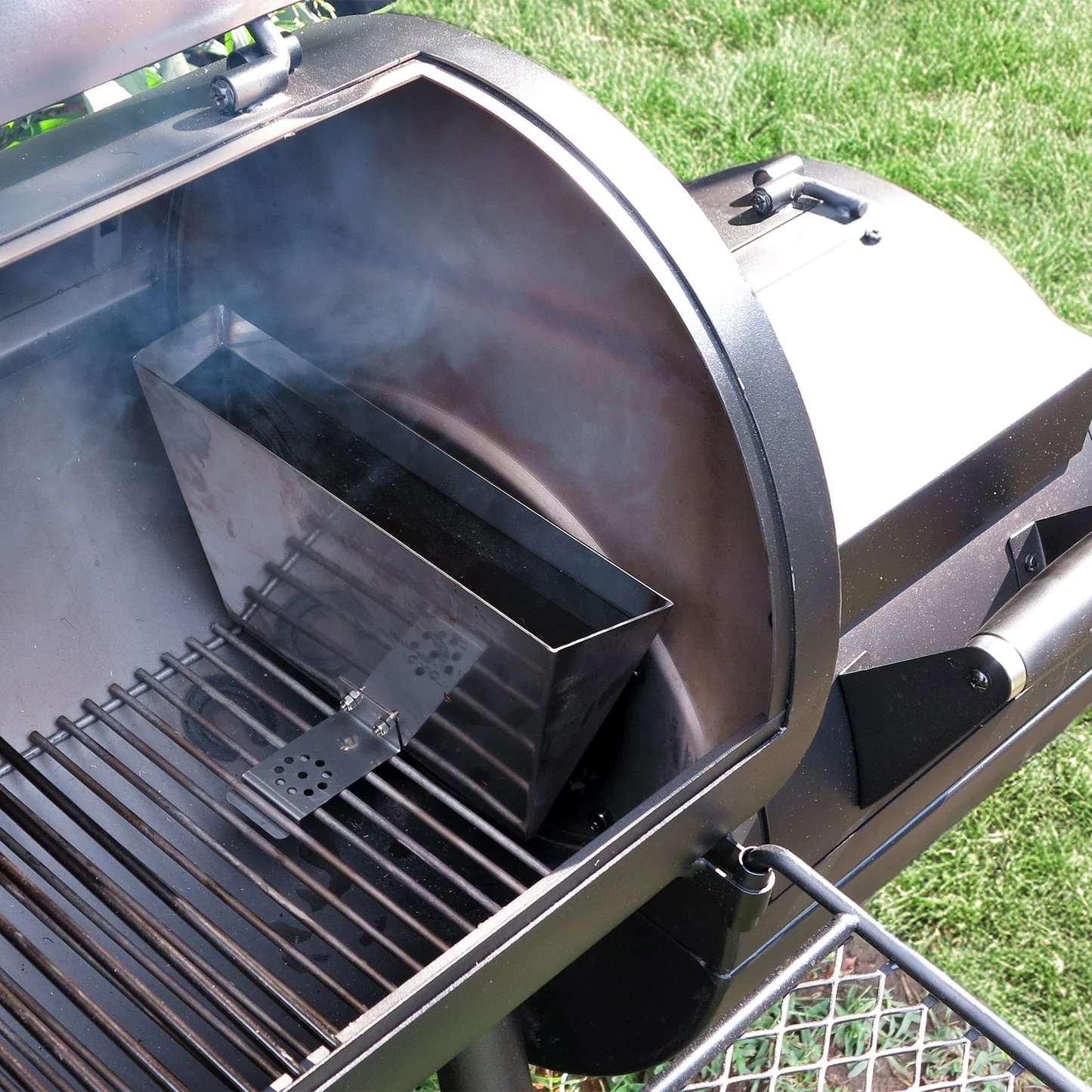 SnS Grills Slow 'N Sear Offset Smoker Charcoal Basket and Water Wall - Image 4