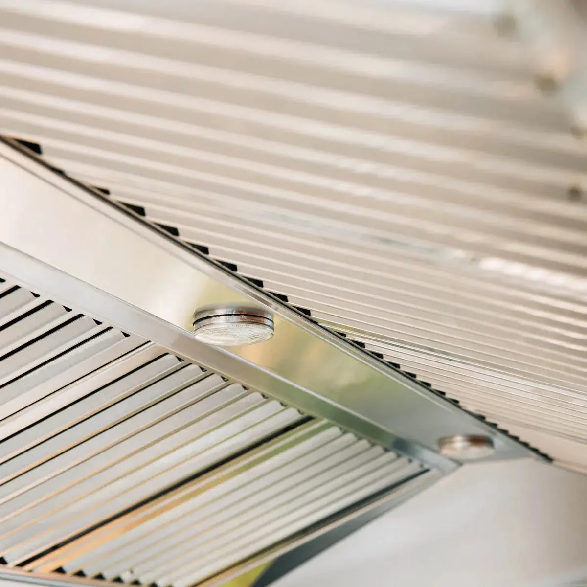 Summerset 60" Outdoor Vent Hood With Dual Motors - Image 10