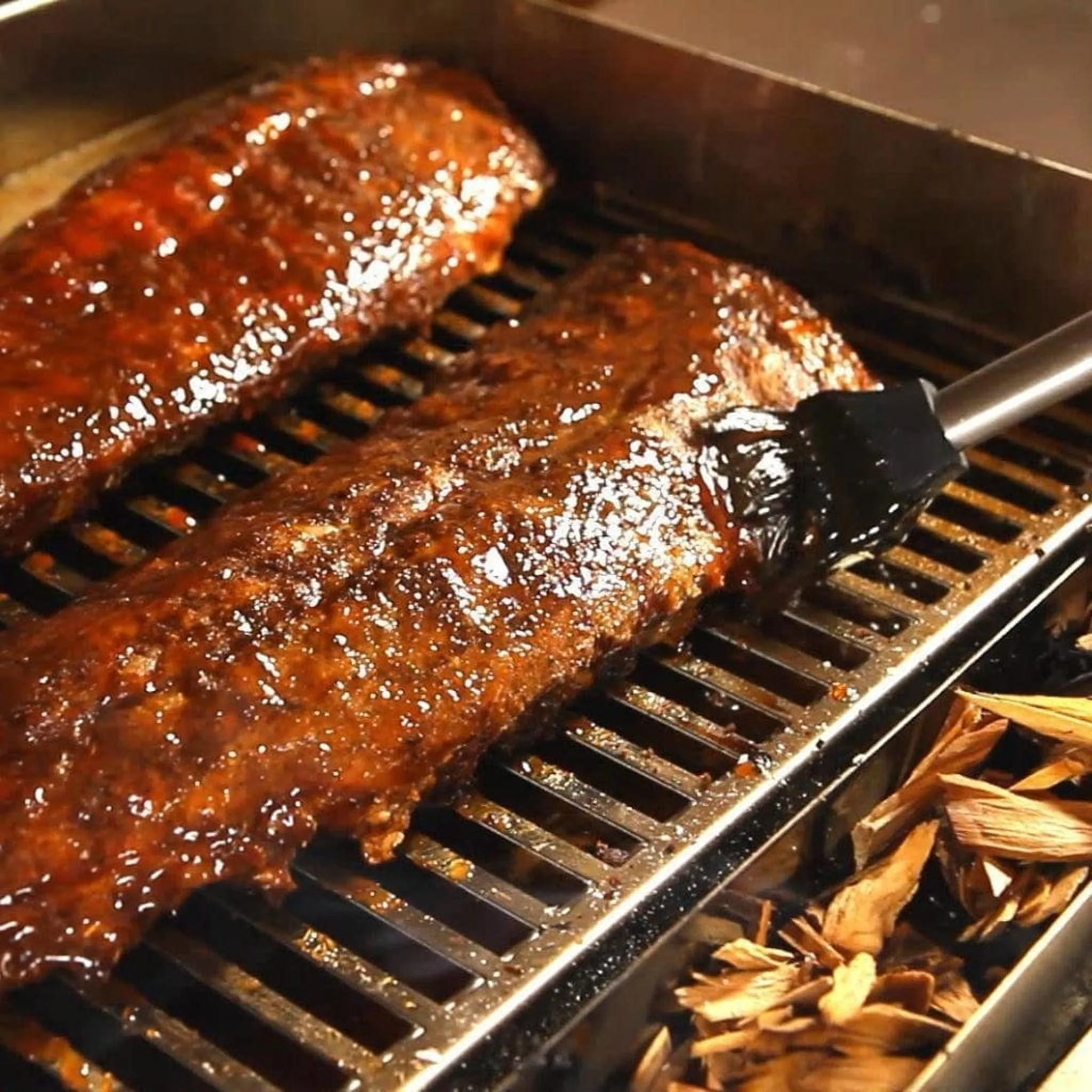TEC Grills 18" Infrared Smoker/Roaster With Chip Corral For Patio Series Grills - Image 3