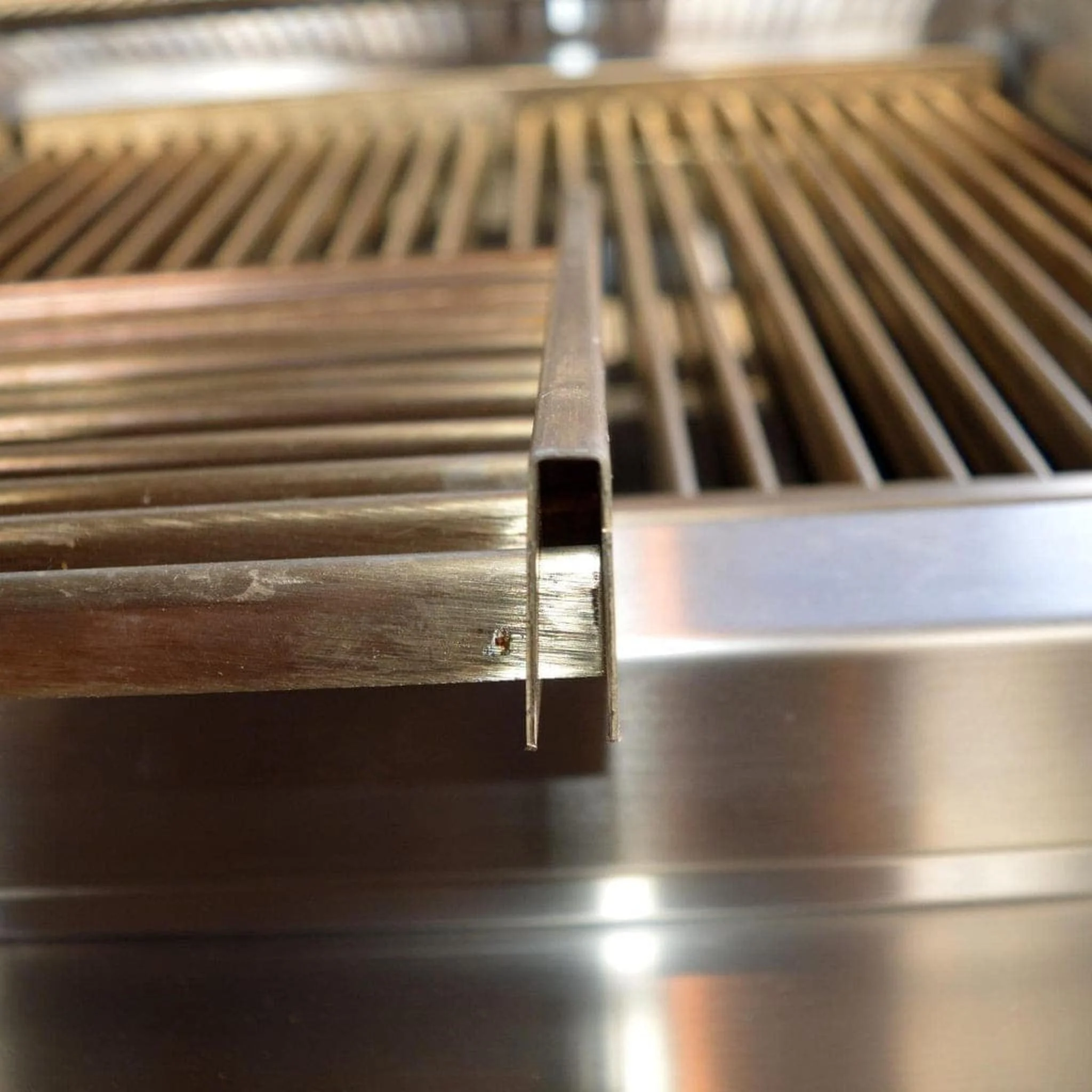 TEC Grills 26" Sterling Patio FR Built-In Infrared Gas Grill On Midcentury Modern Island - Image 4